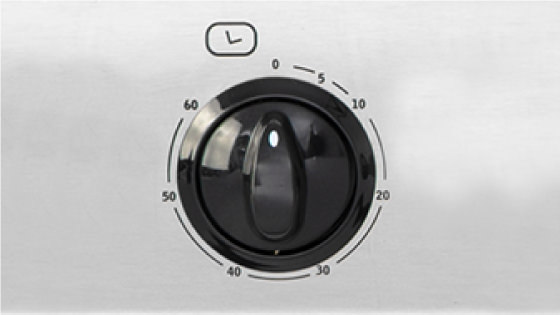 Timer mecánico con la nueva cocina F 2990 Inox