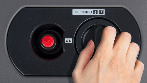 Selector de potencia de tres niveles con la estufa FEL 1441 CP