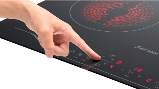 Control touch con la Encimera FEV 4T